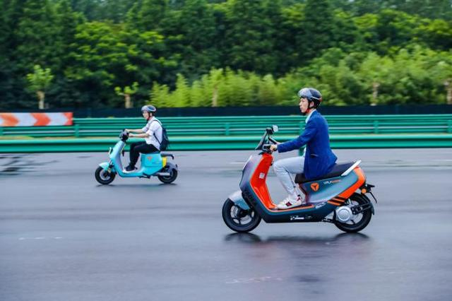 電動(dòng)車“跑不遠(yuǎn)”需要換電瓶？教你一招，讓電池多用兩年